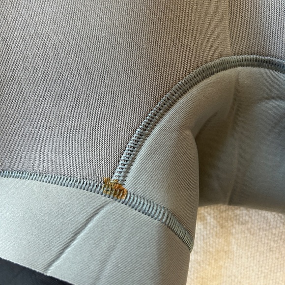 Rip Curl Long sleeve Springsuit Shorty Wetsuit - 2.2 sz 4 - Picture 5 of 6